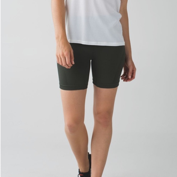 Lululemon Sculpt Shorts - Picture 2 of 7